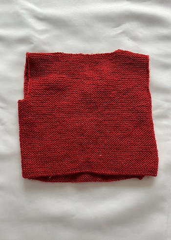 Kırmızı Örgü Kolsuz Süveter - Görsel 3