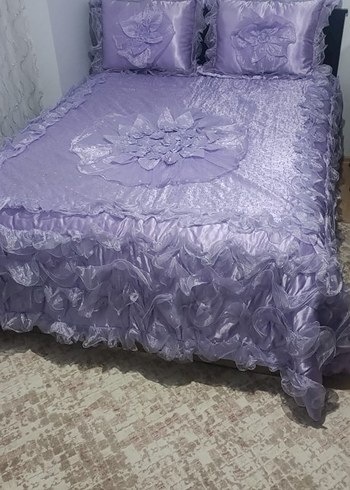 Mor Nakışlı Parlak Yatak Örtüsü - Görsel 4