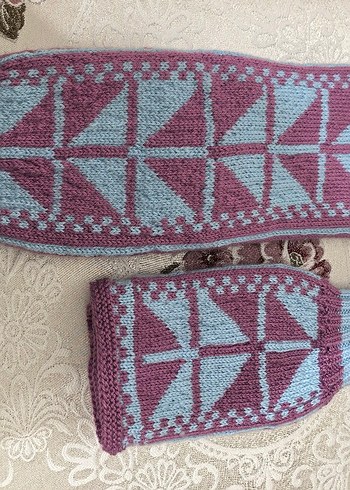 Mor ve Gri çorap Eldiveni - Görsel 2