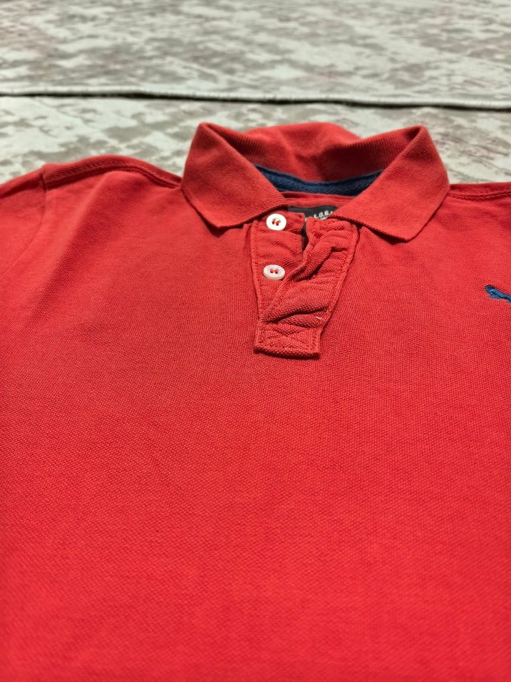 Kırmızı Düğmeli Polo Tişört - Görsel 2