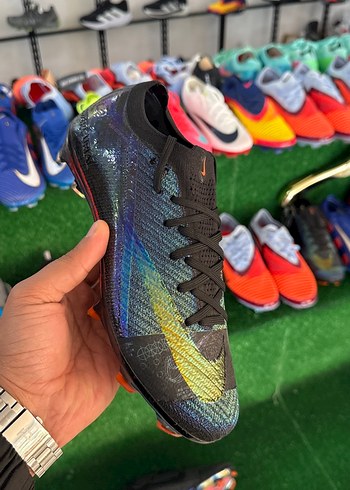 Siyah Bağcıklı Erkek Futbol Ayakkabısı - Görsel 2