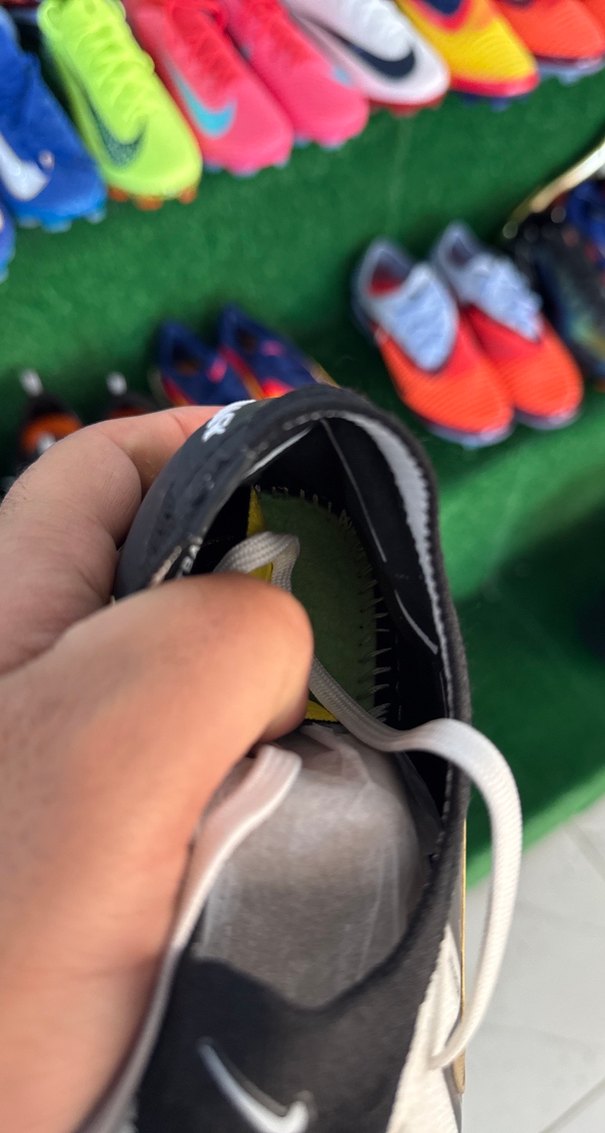 Erkek Siyah Beyaz  Futbol Ayakkabısı - Görsel 5