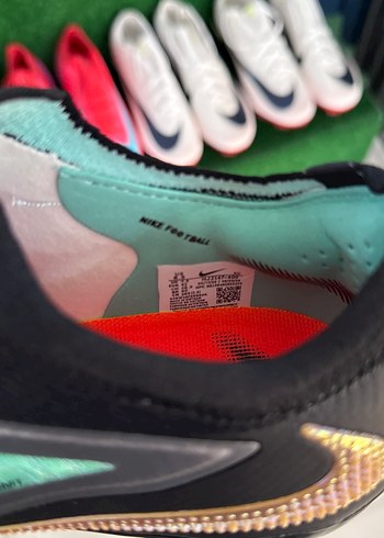 Renkli Bağcıklı Erkek Futbol Ayakkabısı - Görsel 4