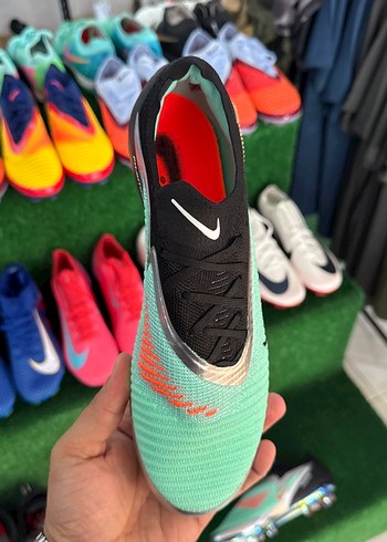 Renkli Bağcıklı Erkek Futbol Ayakkabısı - Görsel 6