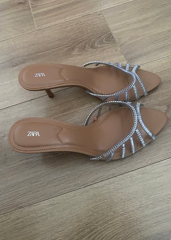 Zara Bej Rugan Stiletto Ayakkabı - Görsel 2