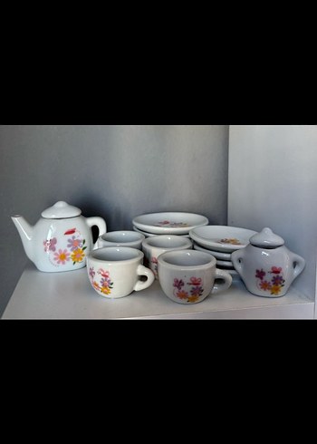 Oyuncak Porselen Çay Seti - Görsel 2