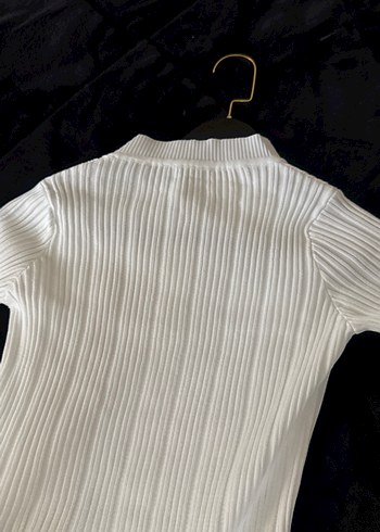 Düğmeli Beyaz Kadın Hırka - Görsel 3