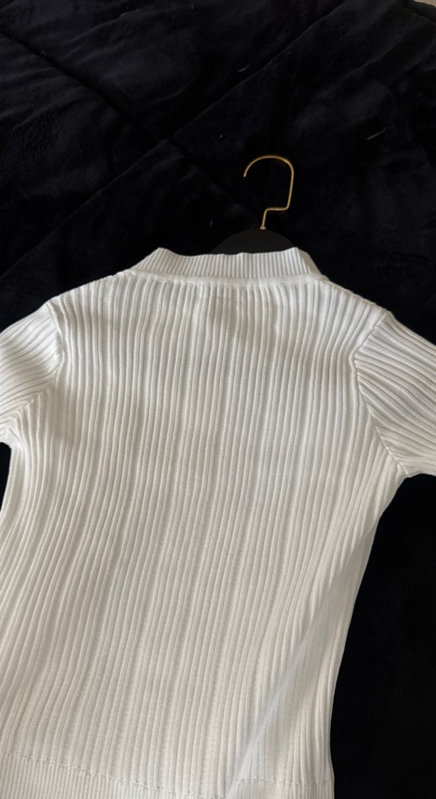 Düğmeli Beyaz Kadın Hırka - Görsel 3