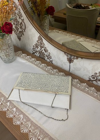 Beyaz Deri Boncuklu 30 cm. Kadın Portföy Çanta - Görsel 2