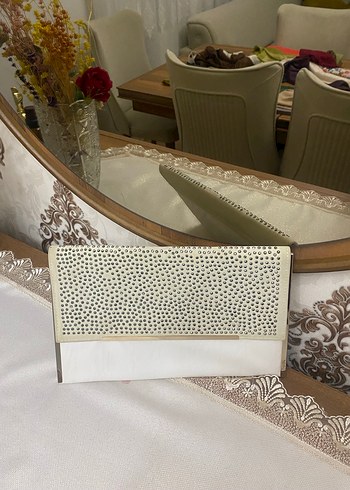 Beyaz Deri Boncuklu 30 cm. Kadın Portföy Çanta - Görsel 3