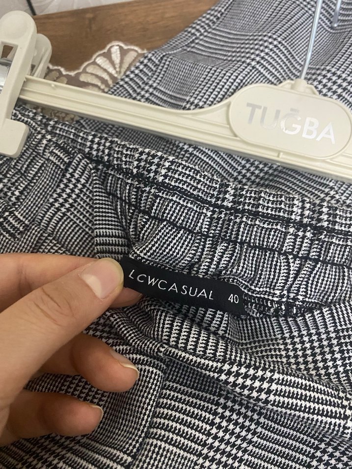 Gri Ekoseli Piliseli Kadın Kumaş Pantolon - Görsel 5