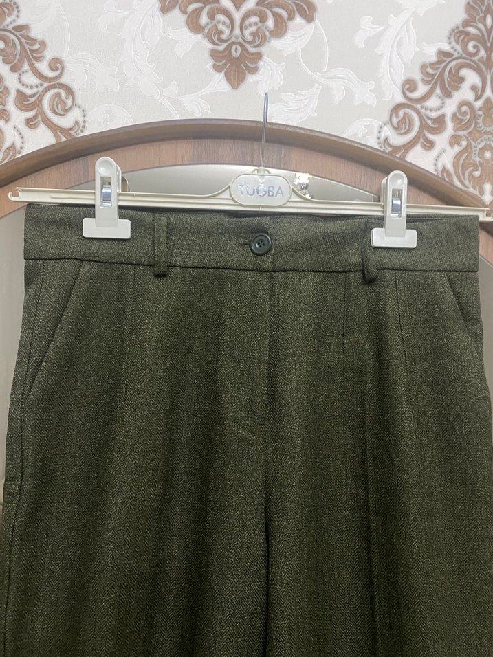 Kadın Kemerli Gri Kumaş Pantolon - Görsel 2