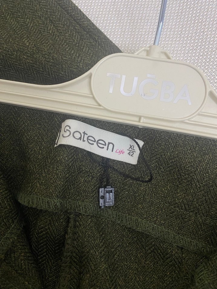 Kadın Kemerli Gri Kumaş Pantolon - Görsel 3