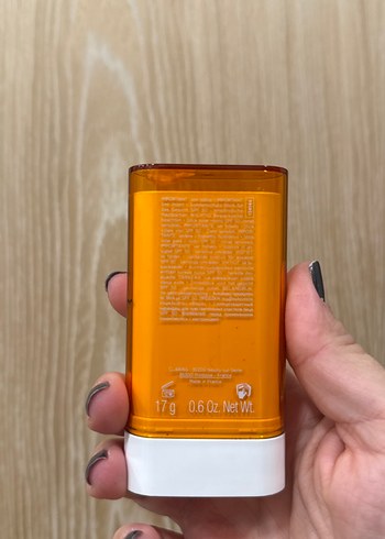 Clarins SPF 50 Görünmez Güneş Koruyucu Stick - Görsel 2