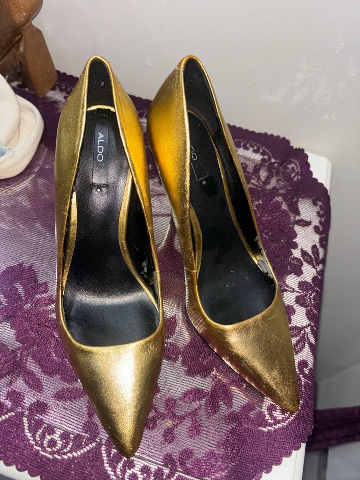 Altın Renkli, Kemer Detaylı Stiletto - Görsel 4