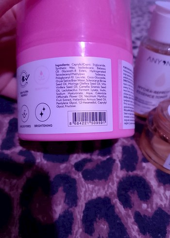 Anysng Nemlendirici ve Canlandırıcı Cilt Bakım Seti - Görsel 7