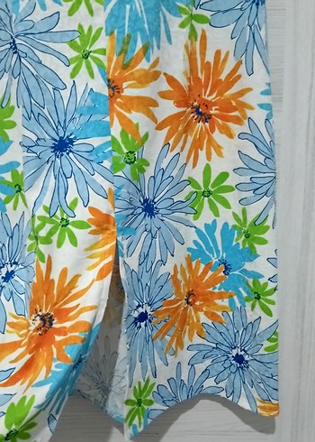 Çiçek Desenli V Yaka Düğmeli Uzun Elbise - Görsel 3