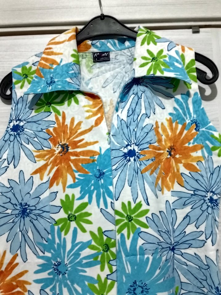 Çiçek Desenli V Yaka Düğmeli Uzun Elbise - Görsel 2