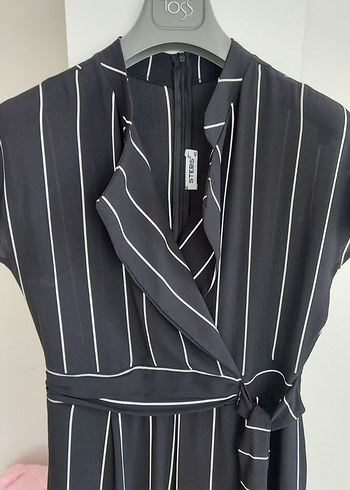 Kadın Siyah Çizgili Kısa Kollu Tulum - Görsel 3