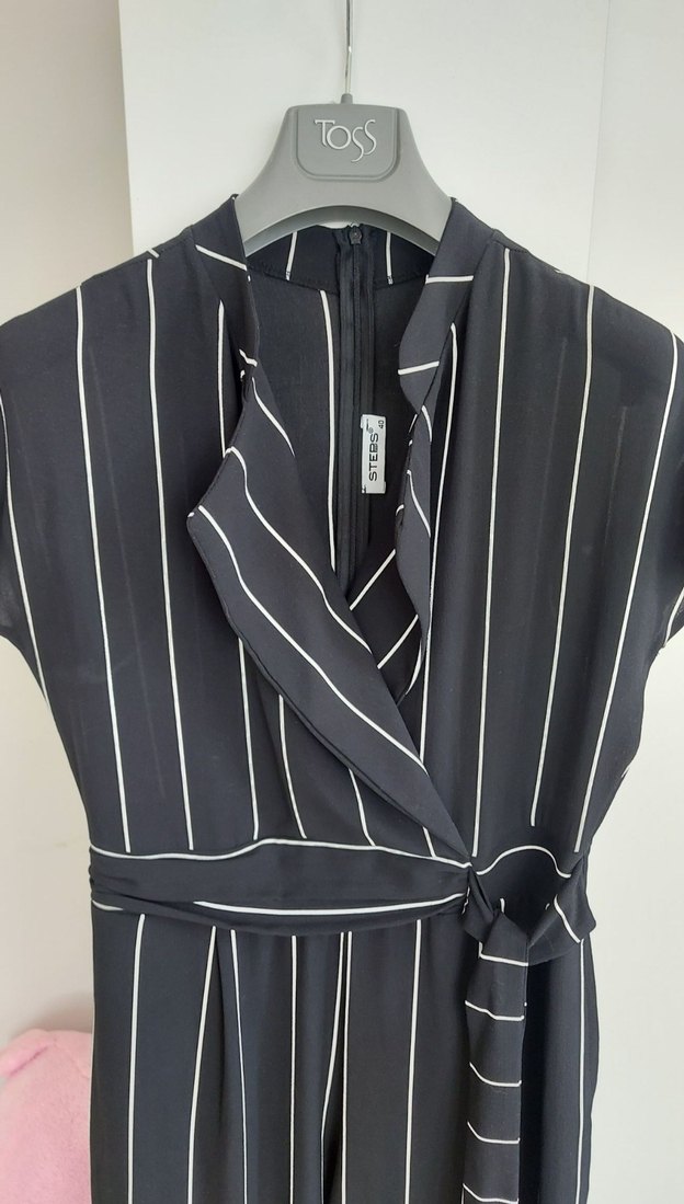 Kadın Siyah Çizgili Kısa Kollu Tulum - Görsel 3