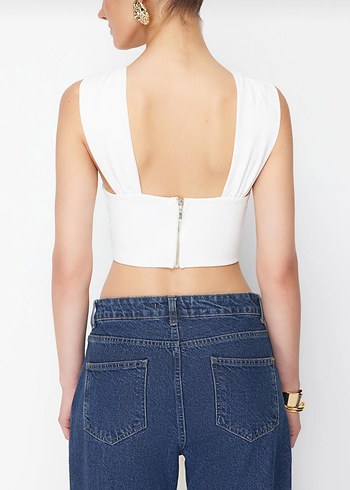 Beyaz V Yakalı Askılı Midi Büstiyer - Görsel 3