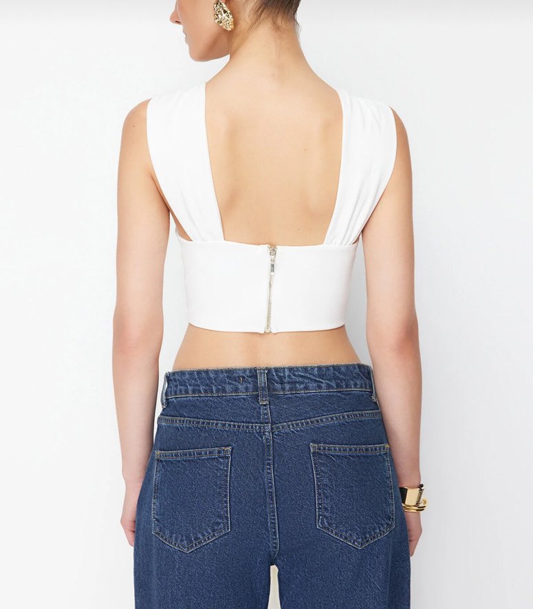 Beyaz V Yakalı Askılı Midi Büstiyer - Görsel 3