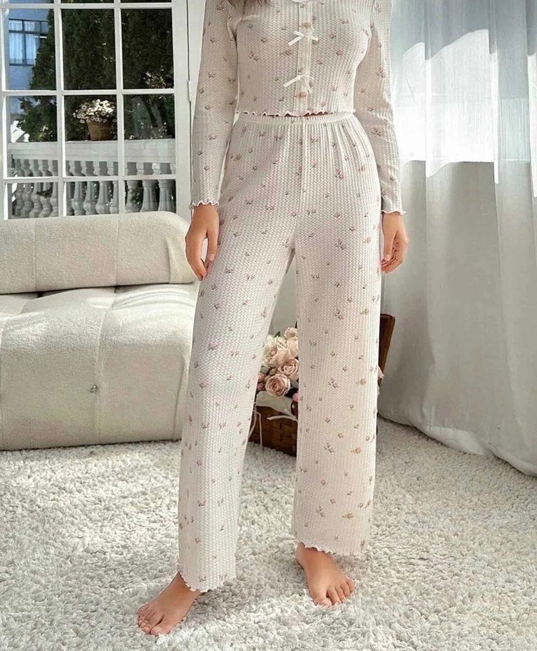 Çiçek Desenli Beyaz Bohem Kadın Pijama Takımı - Görsel 3