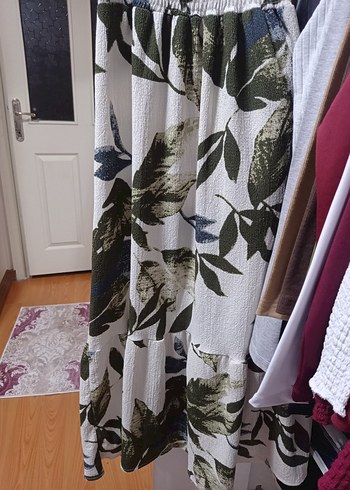 Haki Krem Çiçekli Kare Yaka Uzun Elbise - Görsel 3