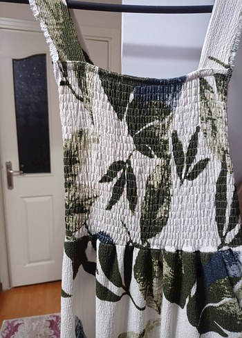 Haki Krem Çiçekli Kare Yaka Uzun Elbise - Görsel 2