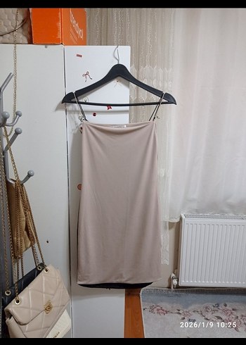 Siyah Midi İnce Askılı Elbise - Görsel 2