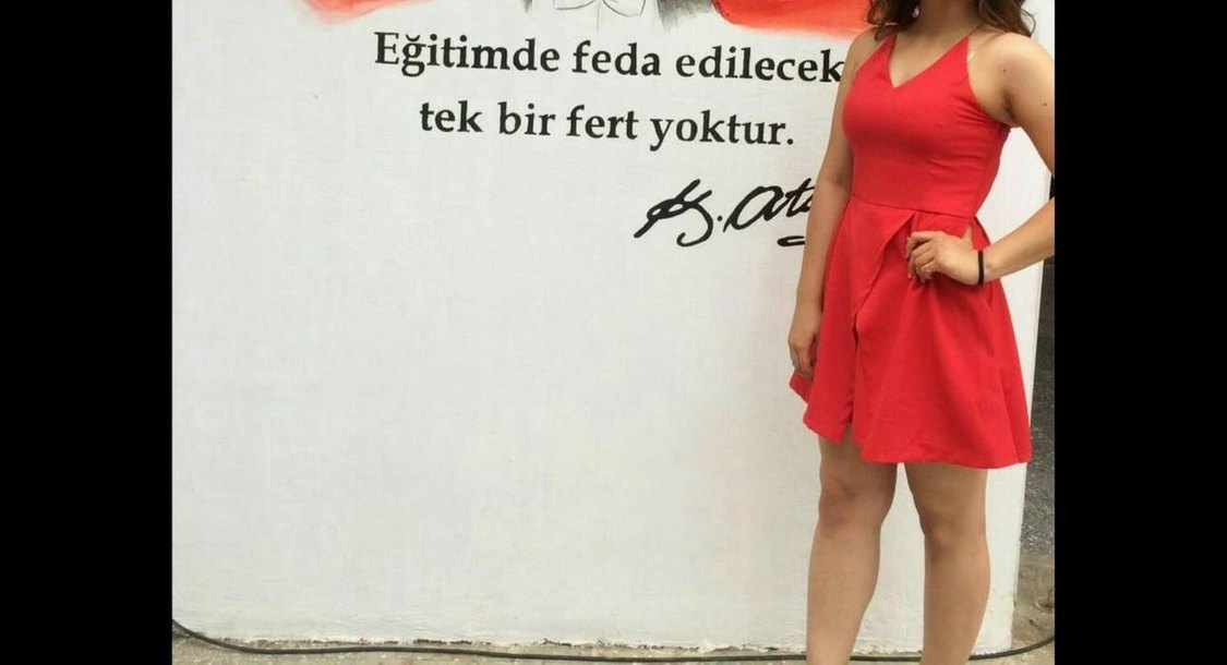 Kırmızı mini elbise - Görsel 2