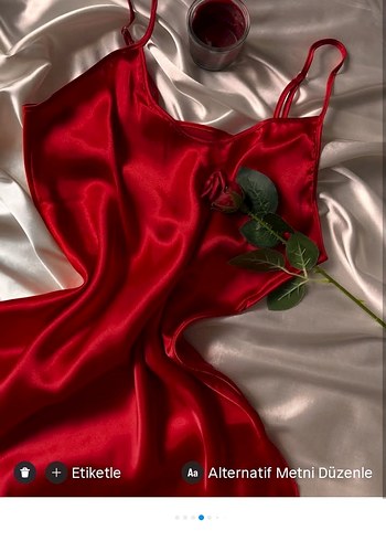 Saten Parlak Kırmızı İnce Askılı  Gecelik - Görsel 2