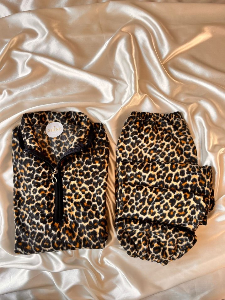 Leopar Desenli Kadın Şık Pijama Takımı Ve Sütyen Takımı - Görsel 3