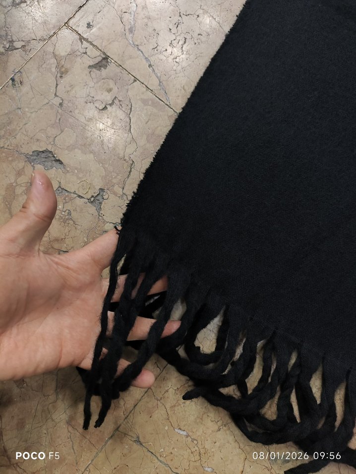 Kadın siyah Atkı - Görsel 4