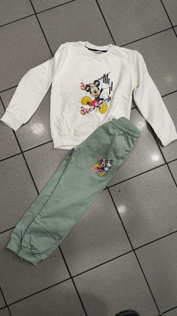 Kız Çocuk Baskılı Beyaz Sweatshirt ve Eşofman - Görsel 3