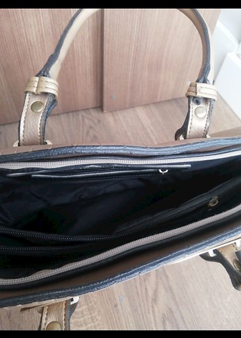 Bej Deri Yılan Desenli Tokalı Kadın Çanta - Görsel 4