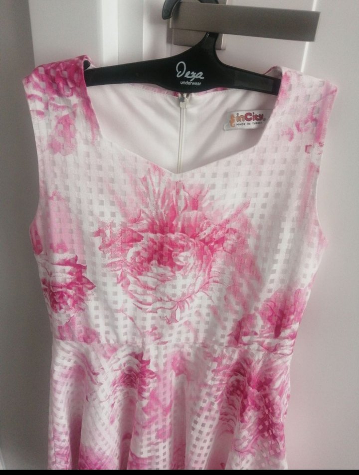 Pembe Kolsuz Kız Elbisesi - Görsel 2