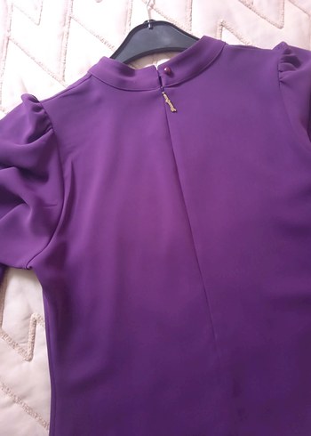 Mor Düğmeli Yüksek Yakalı Kadın Bluz - Görsel 3