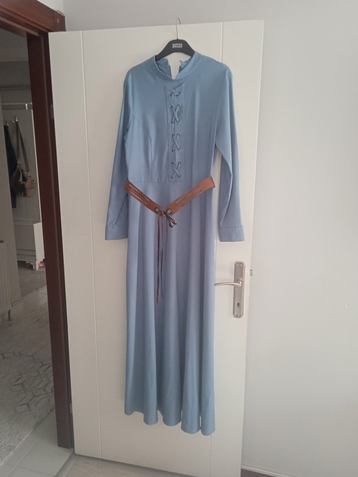 Kemerli Uzun Kollu Uzun Elbise - Görsel 3