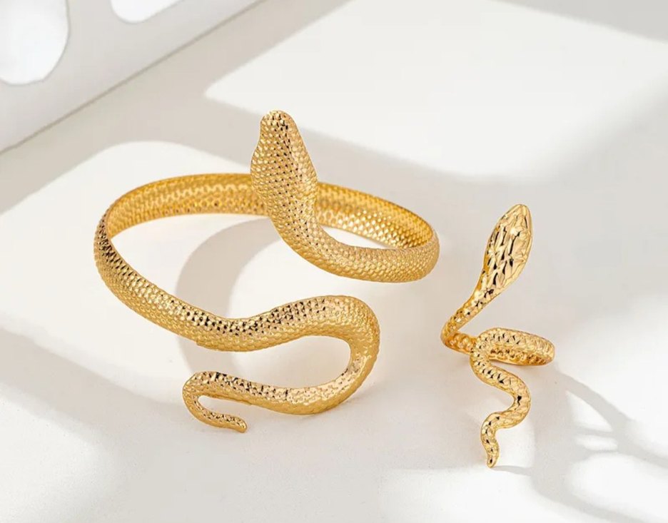 Altın Renkli Yılan Desenli Kadın El Zinciri - Görsel 2