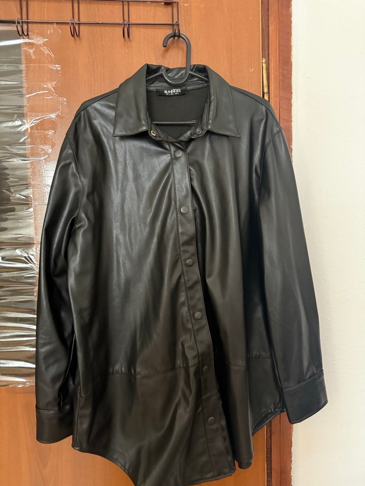 Düğmeli Siyah Deri Kadın Ceket - Görsel 2