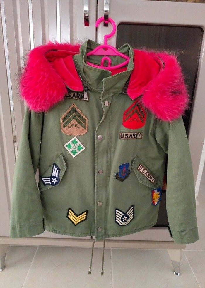 Pembe tüylü parka - Görsel 3