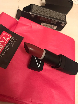 Nars Afghan Red ruj