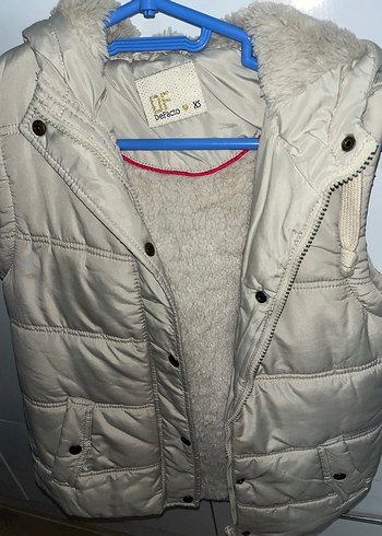 Düğmeli krem Kız Yelek - Görsel 3