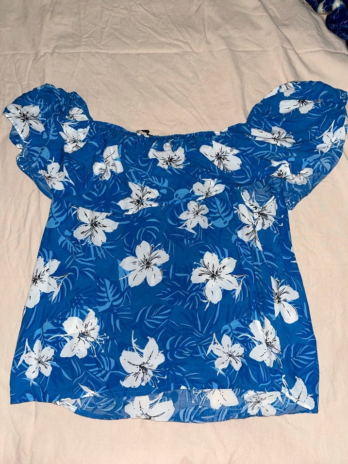 Mavi Çiçekli Askısız Kısa Kollu Bluz - Görsel 3