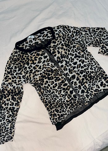 Leopar Desenli Uzun Kollu Kadın bluz - Görsel 2