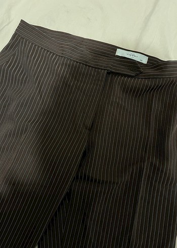 Kahverengi Çizgili Pilili Kadın  Pantolon - Görsel 2