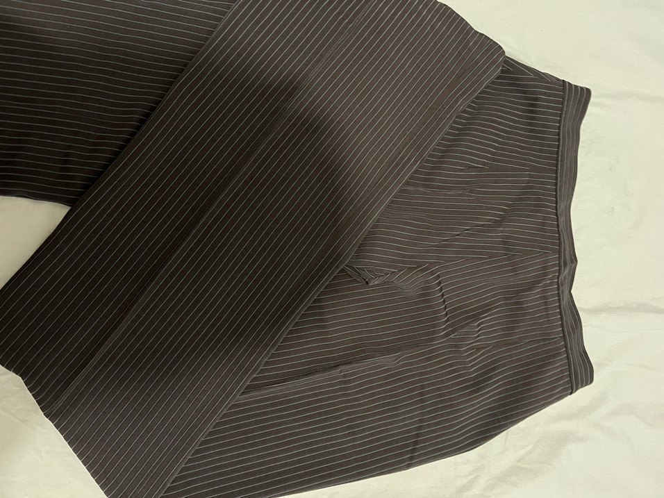 Kahverengi Çizgili Pilili Kadın  Pantolon - Görsel 3