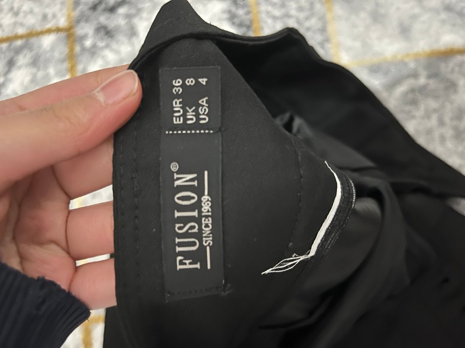 Kadın Siyah Pilili Mini Etek - Görsel 3