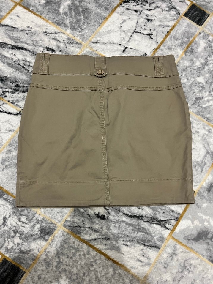 Kemer Detaylı Bej Mini Etek - Görsel 2